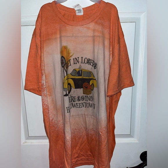 Halloweentown T-shirt - Picture 1 of 4